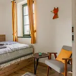 Tatil Evi Vadgesztenyes Vendeghaz Lipót