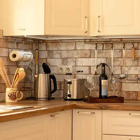 Vadgesztenyés Сasa de vacaciones Lipót